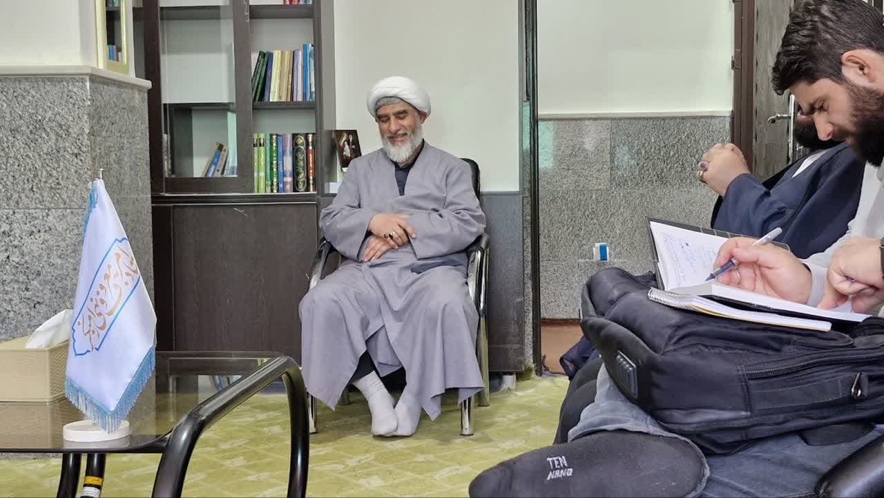  آموزش و فرهنگ سازی و احیای امر به معروف و نهی از منکر در سطح جامعه 